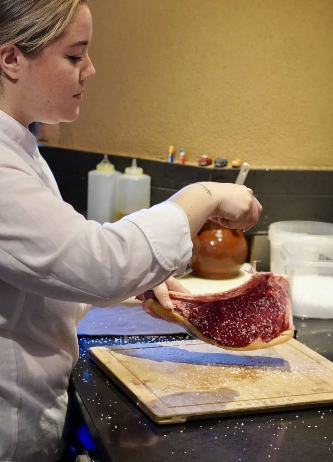 JEFACOCINA JEFA COCINA Y EQUIPO DE ASADOR GONZABA CORUÑA ASADOR ESPECIALIZADO EN CARNES GALLEGAS DE GANADERIA PROPIA